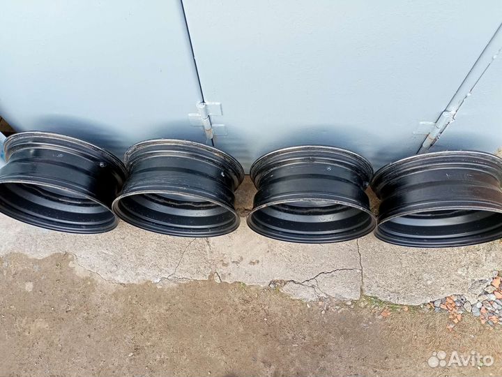 Диски стальные Nissan X-Trail r17