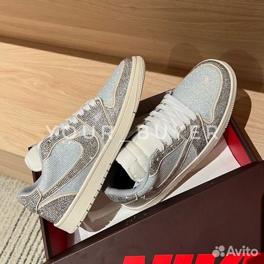 Кроссовки женские Nike air jordan