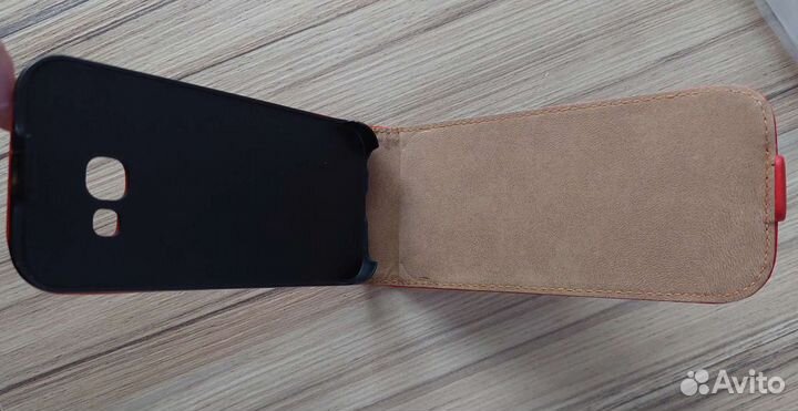 Чехол (флип) на samsung A3 2017