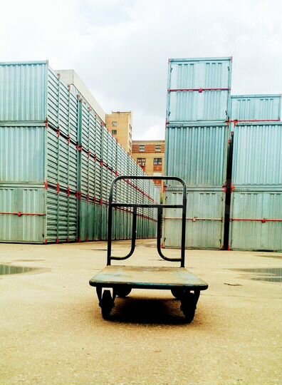 Аренда контейнера для хранения офисной мебели