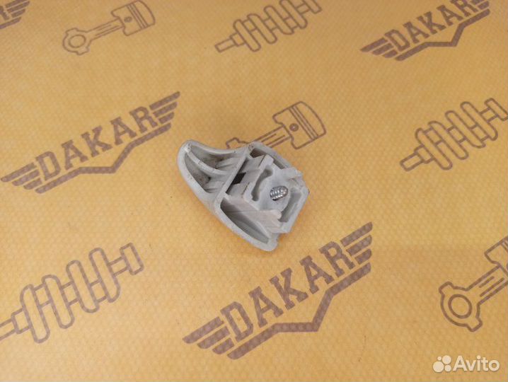 Крючок салона Ford Focus CB8 pnda 2012