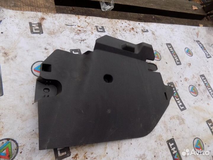 Накладка (кузов внутри) Corsa D 2006-2015