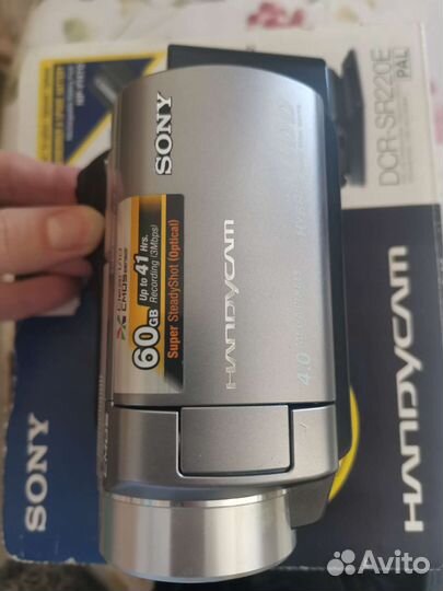 Видеокамера Sony DCR-SR220E с жёстким диском 60Gb