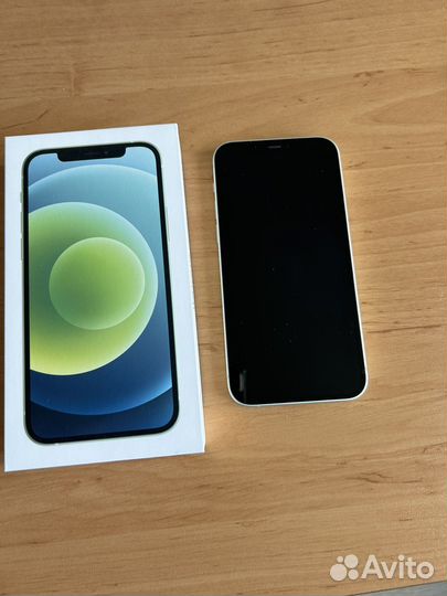 Телефон iPhone12