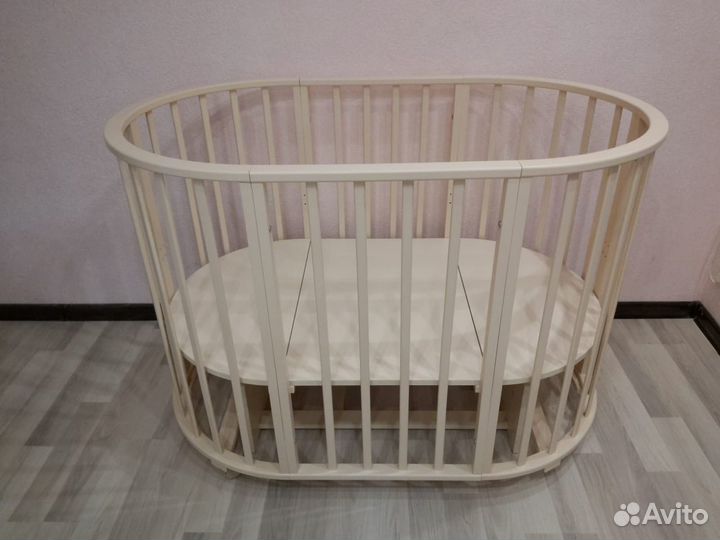 Кроватка Sweet Baby Delizia с маятником + матрас