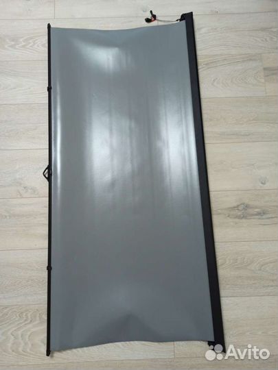 Солнцезащитная шторка