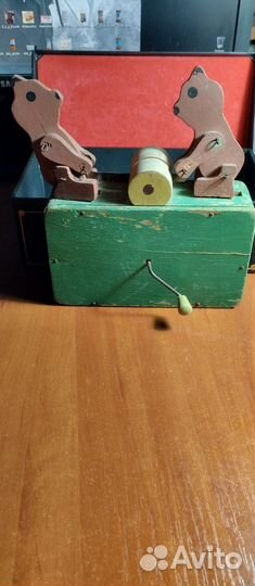 Музыкальная игрушка Медведи