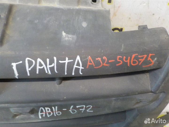 Решетка радиатора VAZ LADA Granta 2011