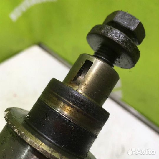 Вал масляного насоса Ауди 80 Б2