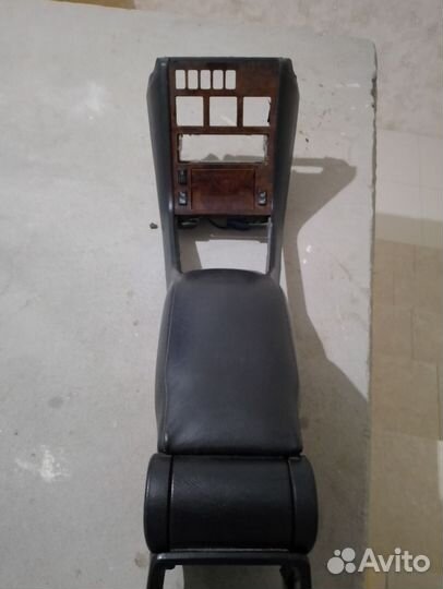 Подлокотник Мерседес w140