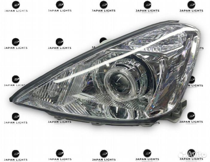 Фары линзовые с анг. глазками передние Toyota