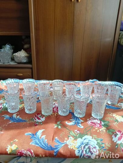 Продам хрустальные рюмки, стопки и рог