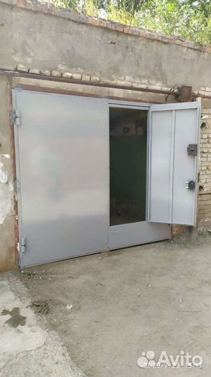 Металлические распашные ворота.Доставка,установка