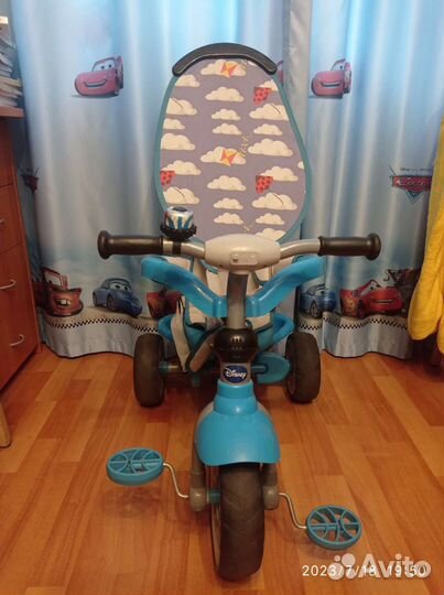 Трехколесный велосипед