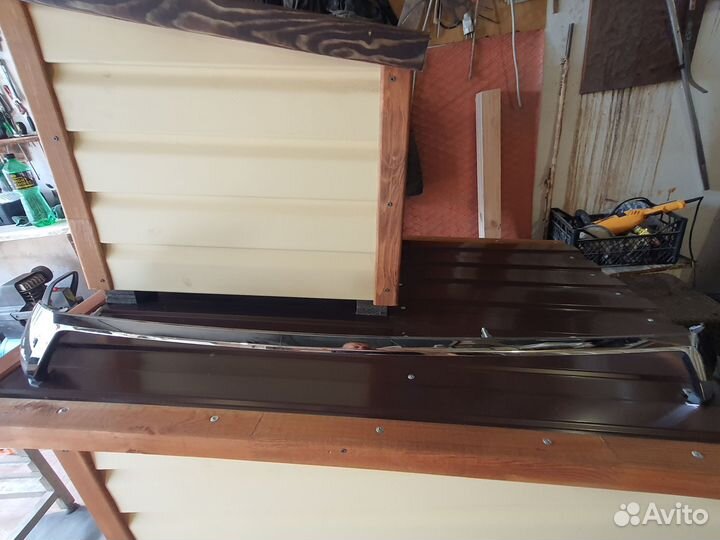 Toyota land cruiser 200 хром на решетку