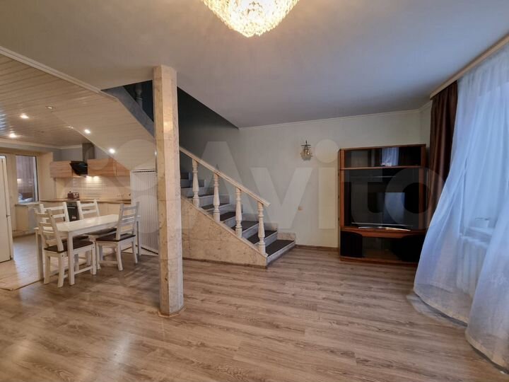 4-к. квартира, 100 м², 5/6 эт.
