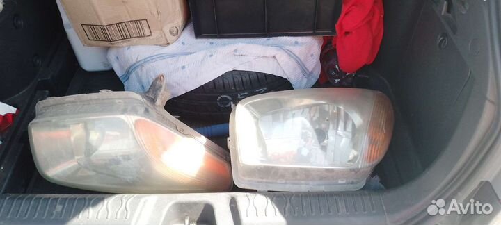 Фары на Toyota rav4 2002