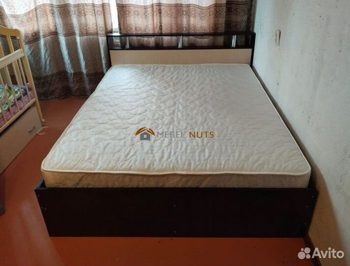 Кровать двуспальная