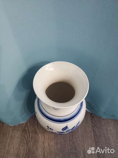 Ваза Фарфоровая Гжель (высота 28 см)