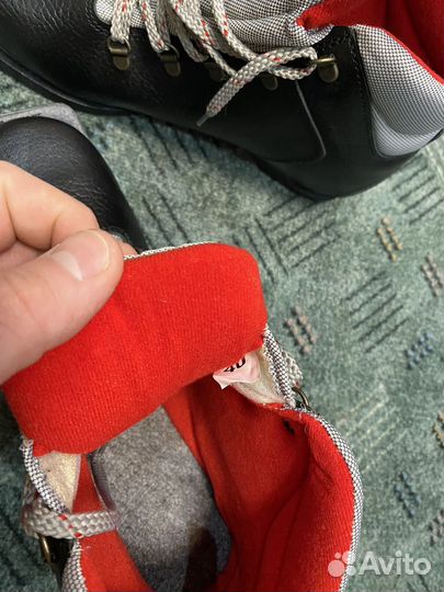 Лыжные ботинки