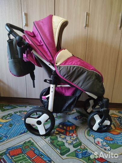 Детская прогулочная коляска
