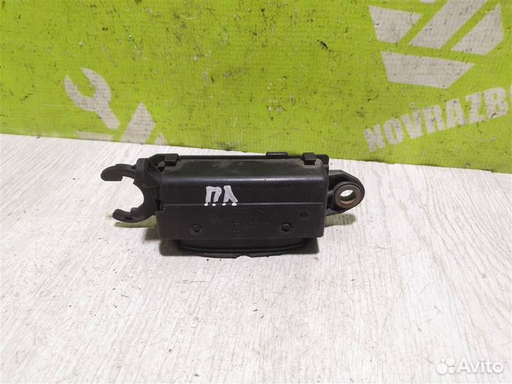 Ручка двери передней наружная левая Ауди 80 90 Б3