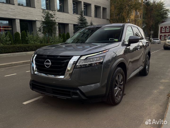 Nissan Pathfinder 3.5 AT, 2022, 5 700 км