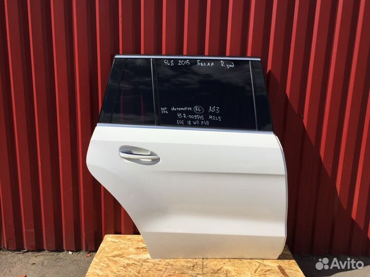 Заднее правое стекло двери Mercedes GLS GL W166