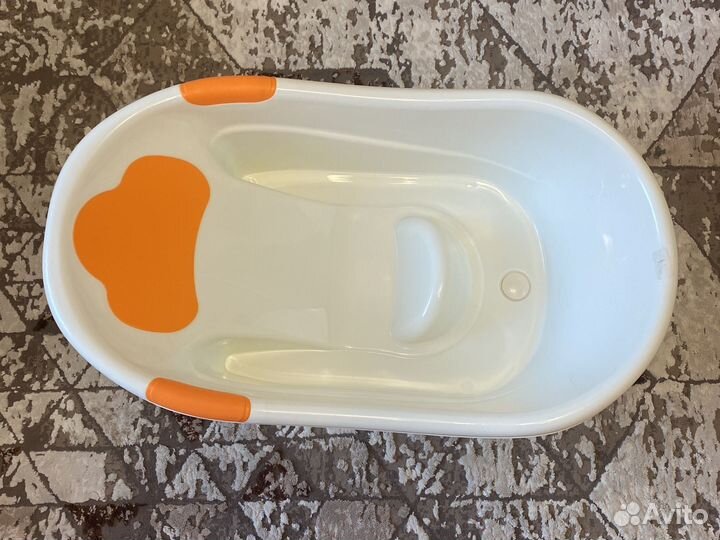 Ванночка для купания со сливной пробкой