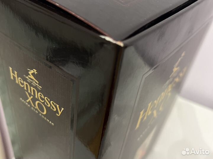 Бутылки, коробки пустые Hennessy