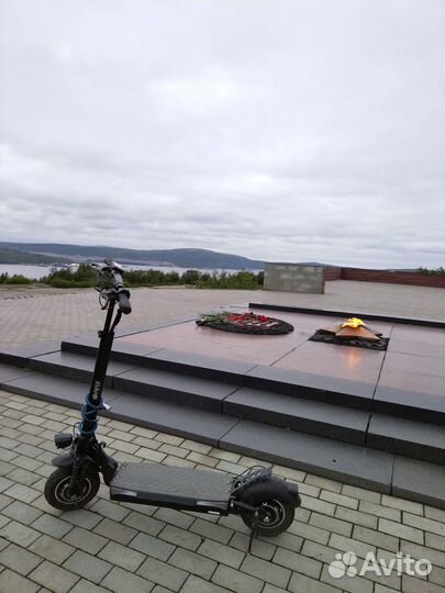 Электро самокат для взрослых. Полный привод