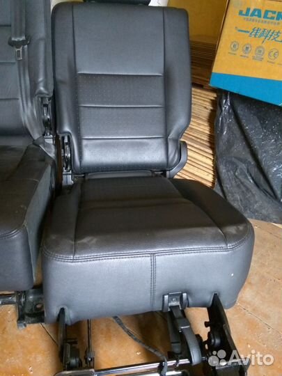 Кресла от Land Rover Discovery 3