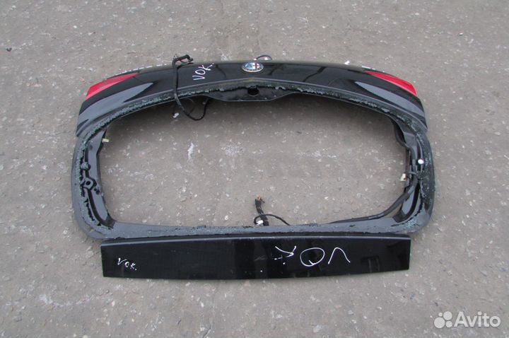 Крышка багажника Alfa Romeo 147