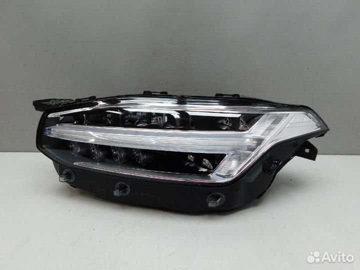 Фара левая Volvo XC90