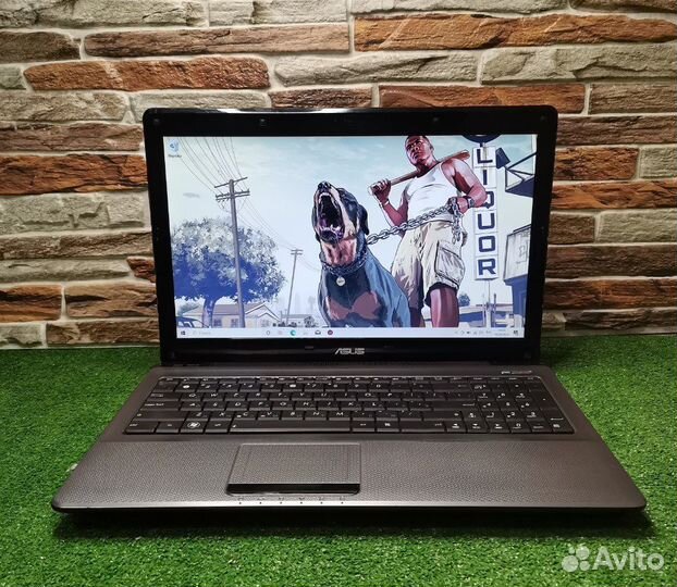 Ноутбук asus i7 4 ядра/Видеокарта 1гб/акб 100