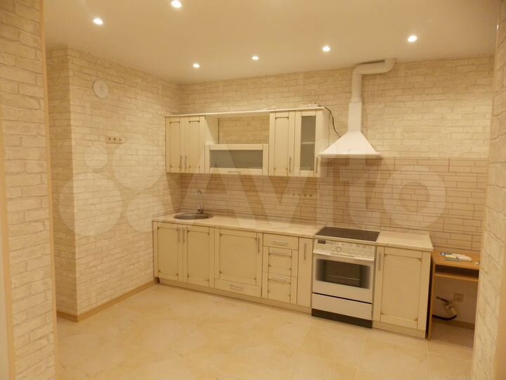 2-к. квартира, 65 м², 3/12 эт.