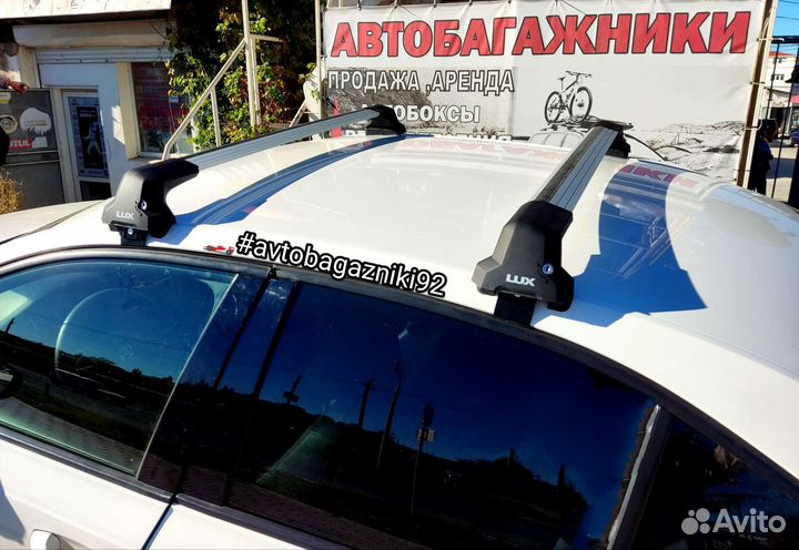 Багажник LUX city на крышу Skoda Octavia в Крыму