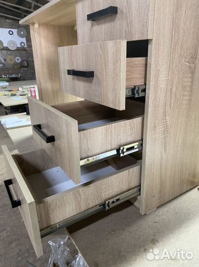 Письменный стол