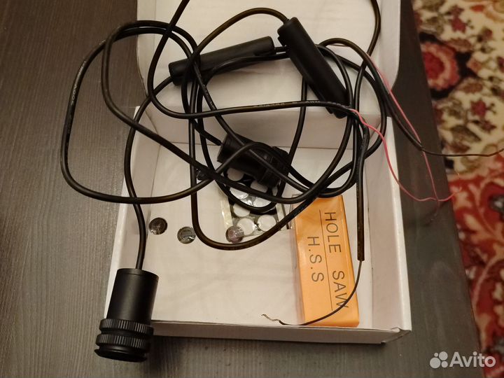 Подсветка дверей с логотипом toyota