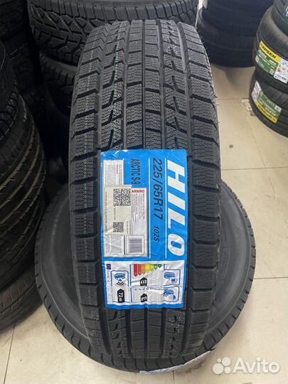 Hilo Arctic S-9 225/65 R17 102S