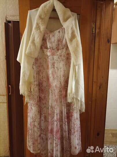 Вечернее платье