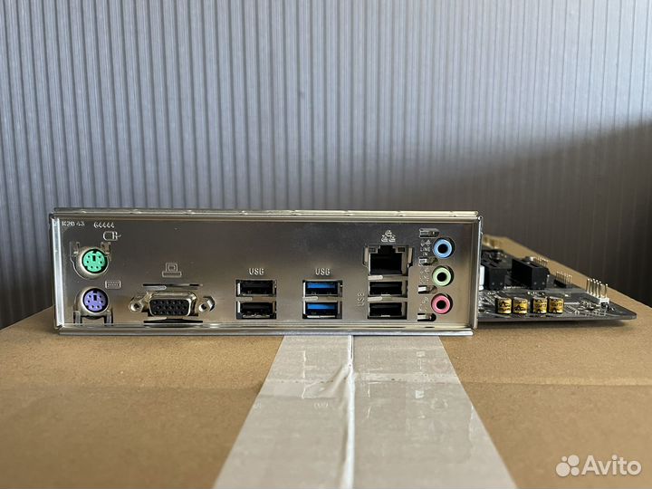 Материнская плата с процессором i5 8400 1151v2