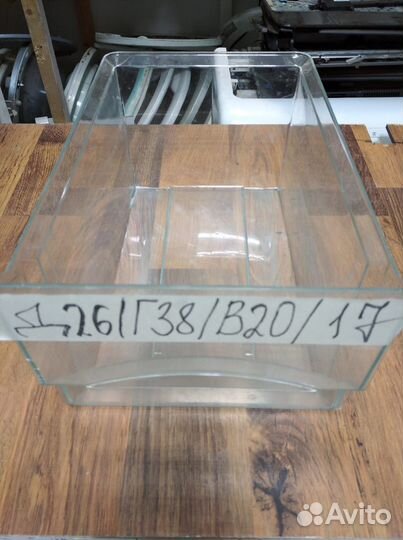 Ящик овощной на холодильник либхерр №17