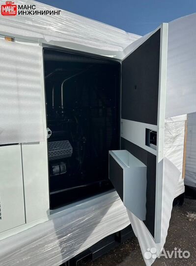 Дизельный генератор 460кВт в кожухе