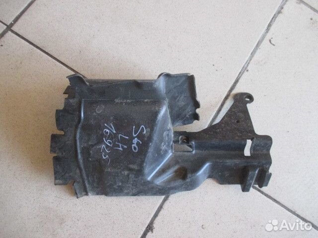 Воздуховод радиатора левый Volvo S60 2010-2013