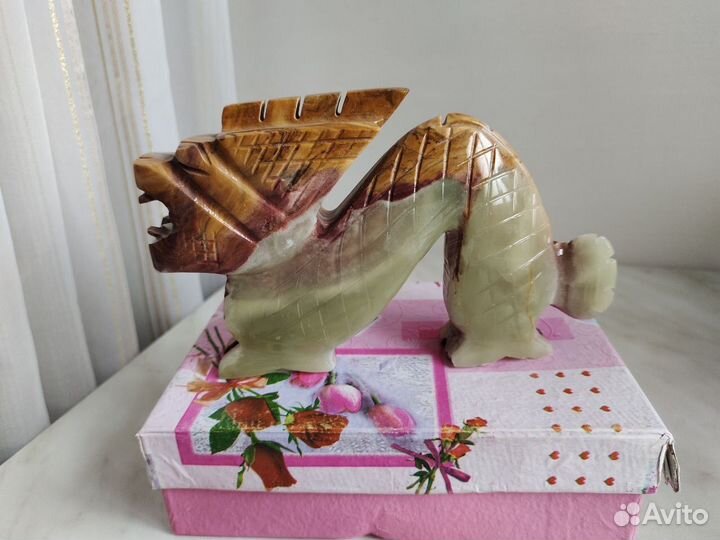 Фигурка Дракон из оникса