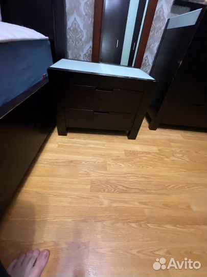 Спальный гарнитур из массива дерева бу