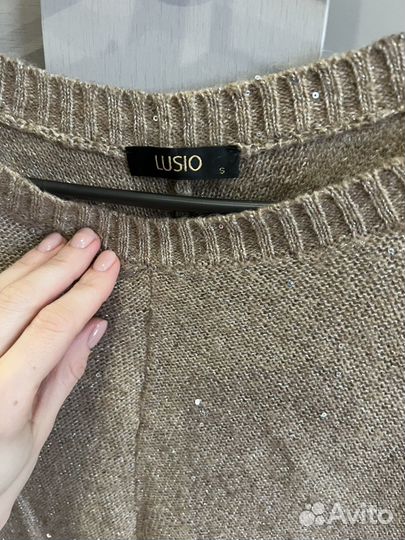 Свитер женский