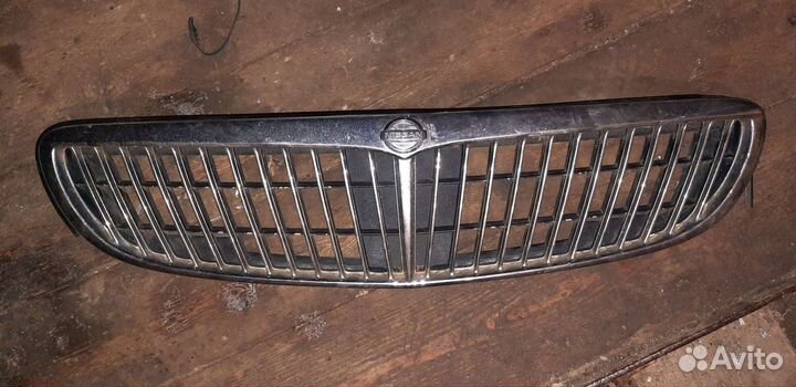 Решетка радиатора Nissan maxima a33