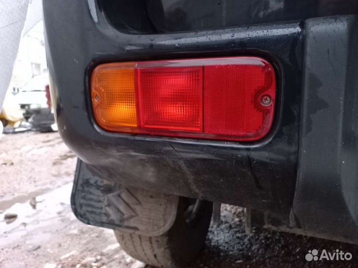 Поворотник бамперный левый Suzuki Jimny